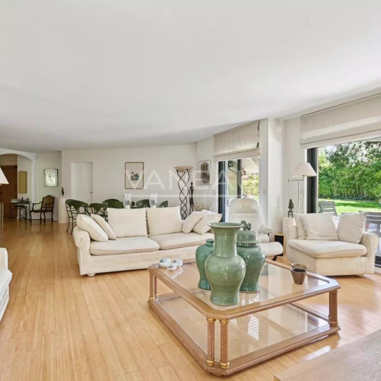 Boulogne Nord -  Schuman Dupanloup - Appartement familial avec jardin de 450m²