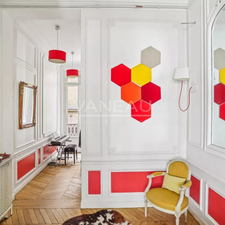 Paris VIII - Appartement familial, de réception ou à usage professionnel Quartier Madeleine – Saint-Augustin