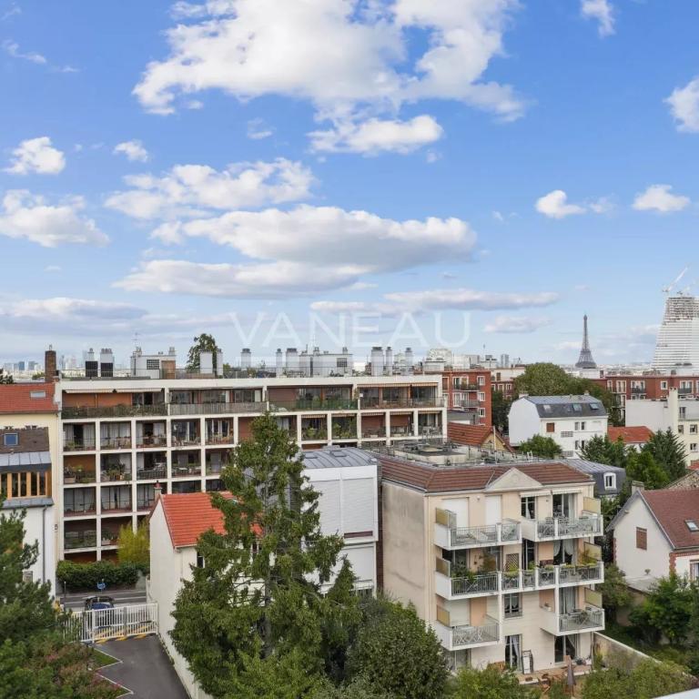 Issy-les-Moulineaux - Appartement familial dernier étage avec terrasse panoramique de 148 m²