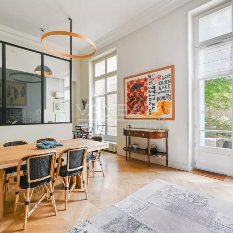 Paris XVe Avenue de Suffren - Magnifique appartement de réception avec jardin