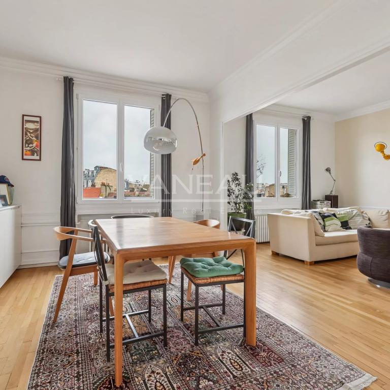 Paris XVIe - Auteuil Sud - Appartement familial quatre chambres en étage élevé. Vue Dégagée.
