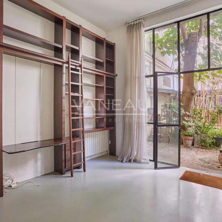 Paris Xe - Albert Thomas / Lancry - Charmant loft sur une cour arborée avec espace extérieur.