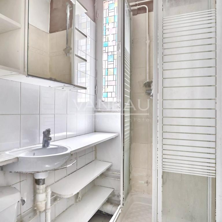 PARIS XI - 2p - 22m² - A rafraichir