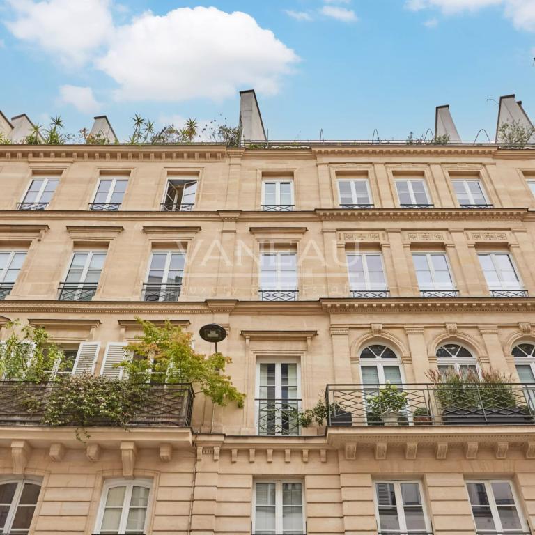 Élégant studio rue du Bac