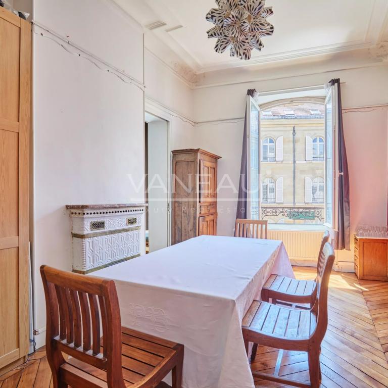 PARIS 7 - RUE DE BABYLONE - 2 chambres