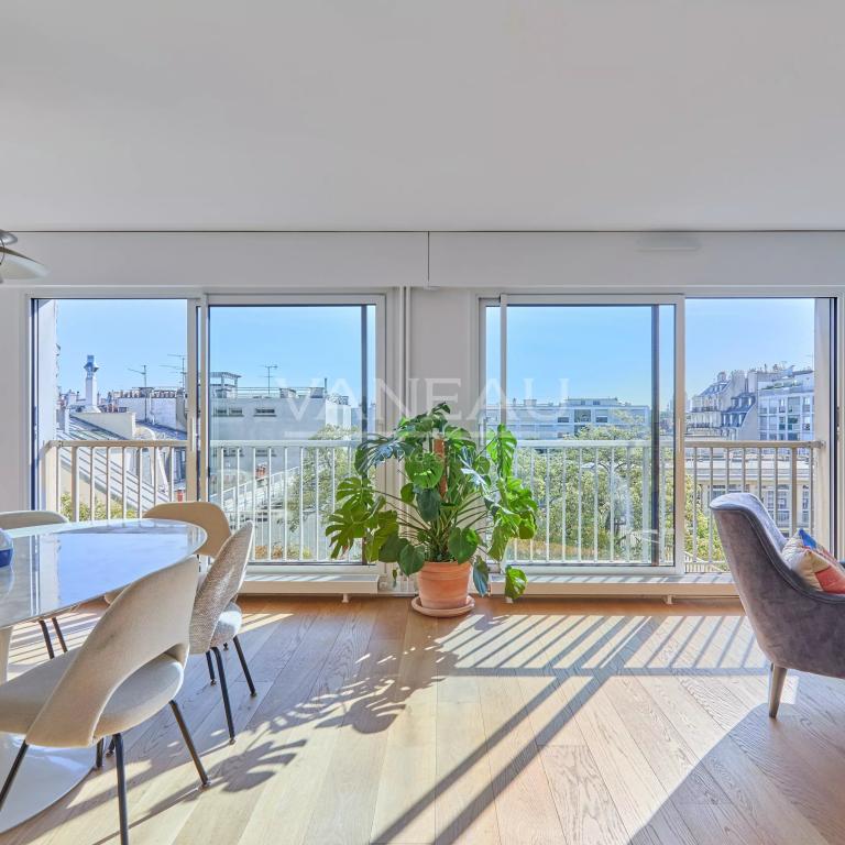Paris VIe - Vavin / Notre-Dame-des-Champs - Appartement familial en étage élevé