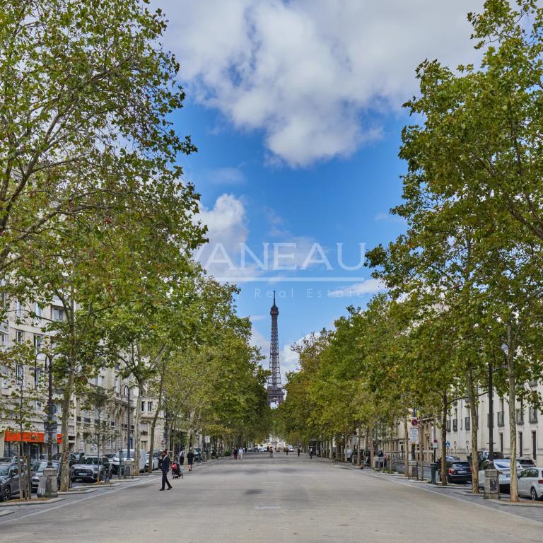 Paris VII - Breteuil -  Deux pièces en parfait état