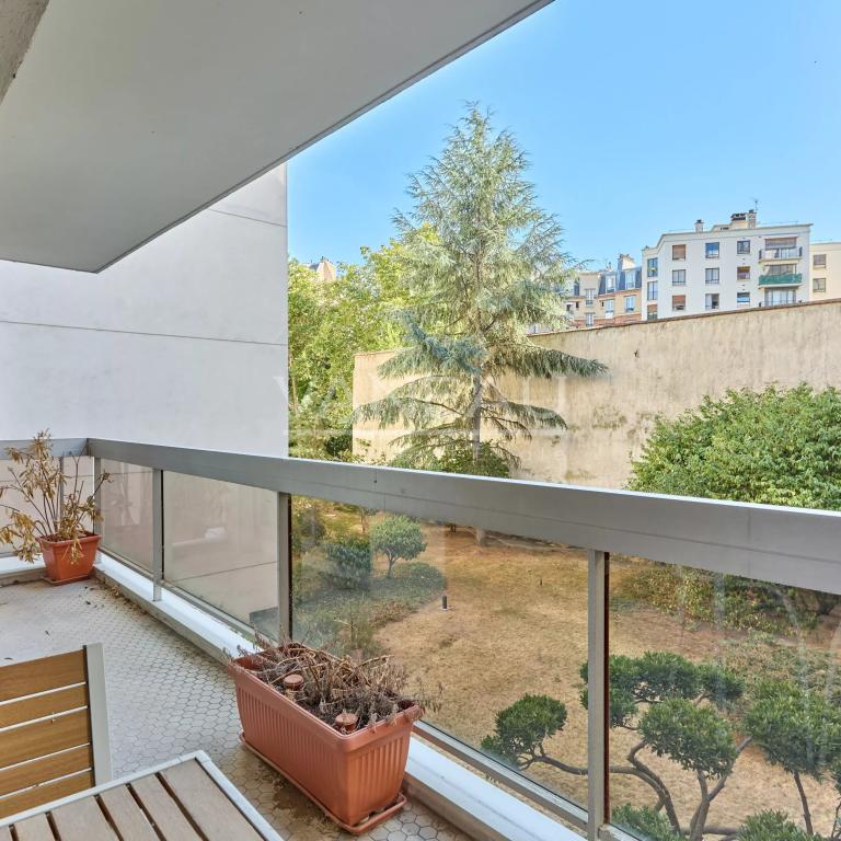 Paris XVe - Charles Michels -  5 pièces - terrasse - parking