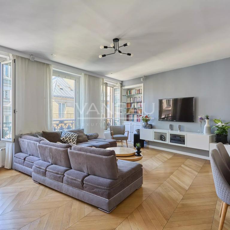 Pied à terre clé en main vue dégagée et CLIM - Parking possible -