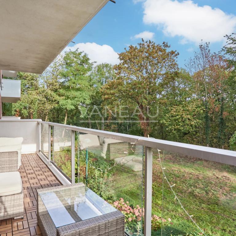 Résidence standing - 3 pèces avec terrasse - piscine et tennis ....