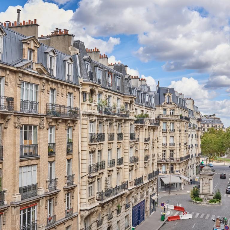 Paris, Place de Breteuil, viager occupé 7 ans