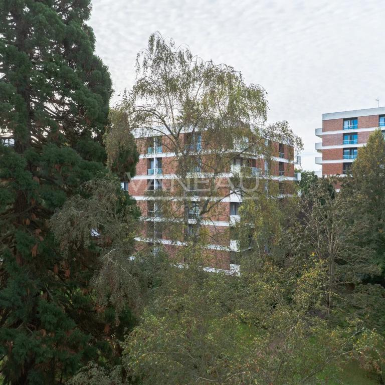 Résidence standing - 4 pèces avec terrasse - piscine et tennis ....