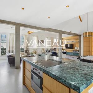 Puteaux Village - Duplex familial et de réception baigné de lumi