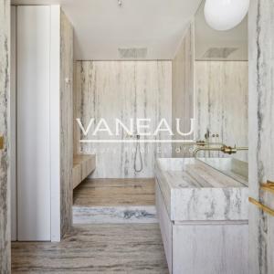 Puteaux Village - Duplex familial et de réception baigné de lumi