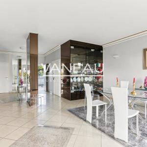 EXCLUSIVITE - NEUILLY MAIRIE / MERMOZ - VIAGER OCCUPE