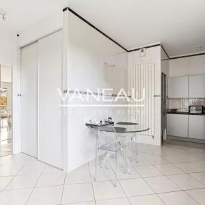 EXCLUSIVITE - NEUILLY MAIRIE / MERMOZ - VIAGER OCCUPE