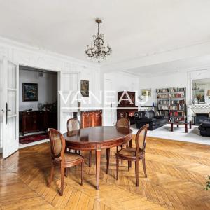 PARIS VIIe - Duroc - appartement familial - Quatre chambres- bal