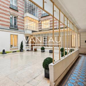 Paris VIIe - Tourville.
