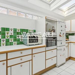 Boulogne-Billancourt/Marcel Sembat/Maison de 9 pièces. Espaces e