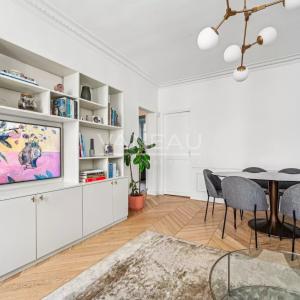 Paris VIIe - SAINT DOMINIQUE  - Appartement rénové avec deux cha