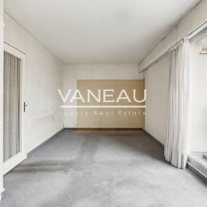 Paris XVIIIe - Studio sur jardin avec cave et parking  -