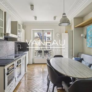 Place du Marché Saint-Honoré - Appartement traversant, lumineux 