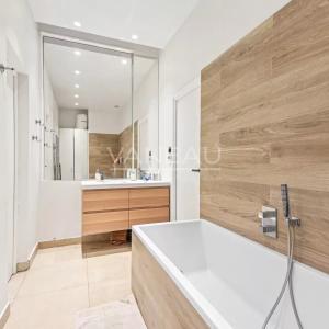 Paris XVIe - Victor Hugo / Lamartine - Appartement familial