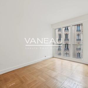 Paris XVIe - Victor Hugo - Bel appartement familial  en étage él