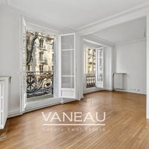 Corvisart/Tolbiac - Charmant trois pièces avec balcons