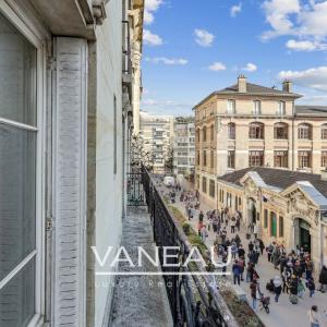 Corvisart/Tolbiac - Charmant trois pièces avec balcons