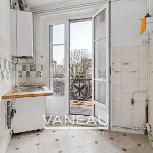 Corvisart/Tolbiac - Charmant trois pièces avec balcons