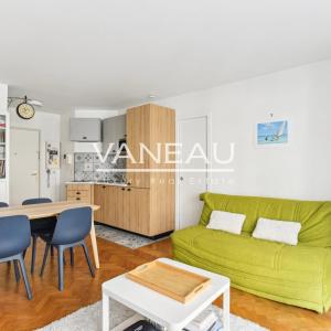 PARIS XIIème - Studio immeuble moderne