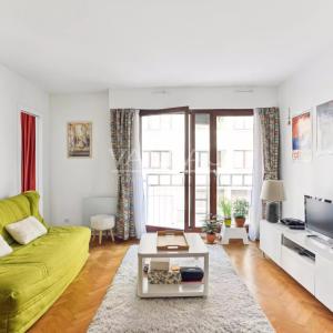 PARIS XIIème - Studio immeuble moderne