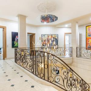 Paris XVIe - OCDE - Superbe duplex familial et de réception avec