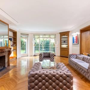 Paris XVIe - OCDE - Superbe duplex familial et de réception avec