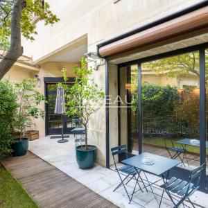Paris XVIe - OCDE - Superbe duplex familial et de réception avec
