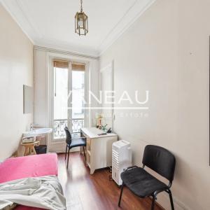 Haussmannien en étage avec ascenseur