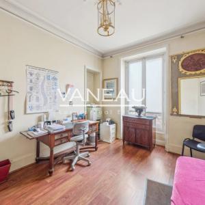 Haussmannien en étage avec ascenseur