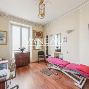 Haussmannien en étage avec ascenseur