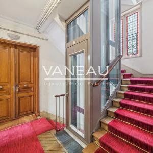 Haussmannien en étage avec ascenseur