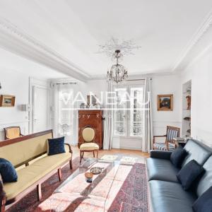 Paris XVIe - Village d'Auteuil - Appartement rénové en étage éle