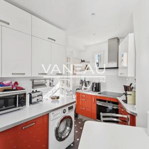 Paris XVIe - Village d'Auteuil - Appartement rénové en étage éle