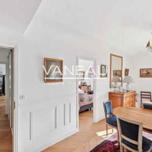 Paris XVIe - Village d'Auteuil - Appartement rénové en étage éle