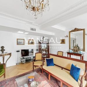 Paris XVIe - Village d'Auteuil - Appartement rénové en étage éle