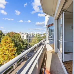 PARIS XVIe - Serres d'Auteuil - Vue dégagée - Balcon