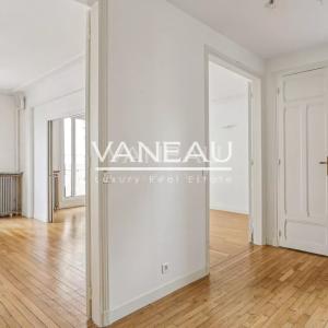 PARIS XVI - Village d'Auteuil - Beau 3 pièces années 30.