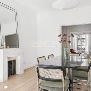 Paris XVIe - Jasmin - Appartement de réception en étage élevé av