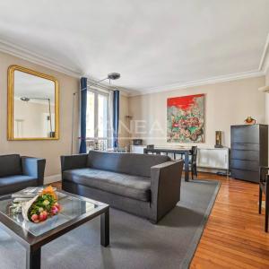Paris VIIe - Charmant appartement au coeur du Gros Caillou.