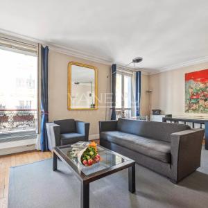 Paris VIIe - Charmant appartement au coeur du Gros Caillou.