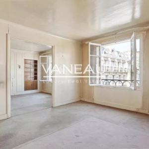 Paris VIIe - RUE SAINT DOMINIQUE - Élégant appartement avec vue 